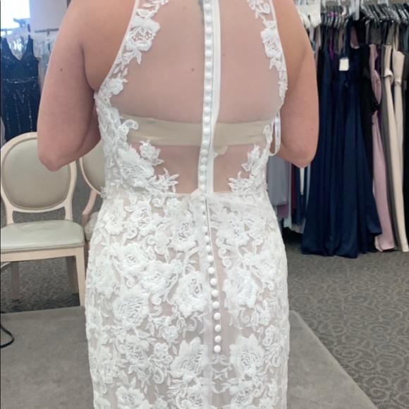 Galina Signature Wedding Dress - Picture 7 of 7